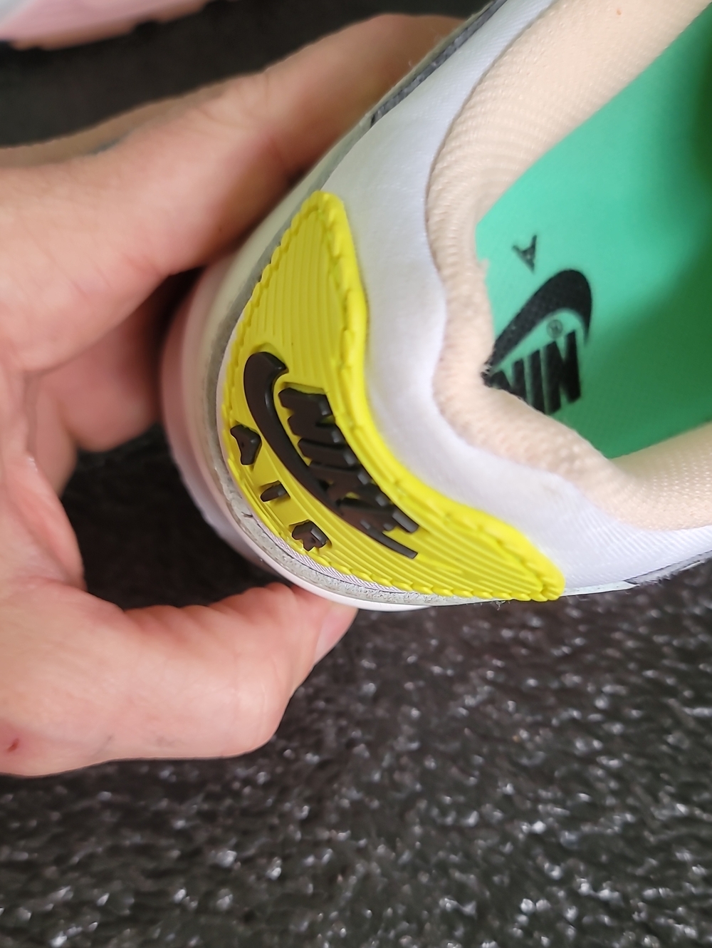 Nike Air Max 90 "Easter" Wmns 8 Great Condition Fast Shipping - Picture 10 of 12